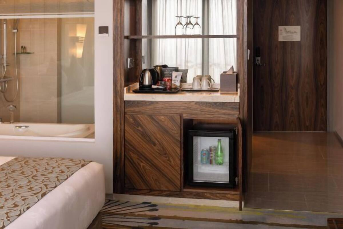 Premium bedding, minibar, in-room safe, individually furnished