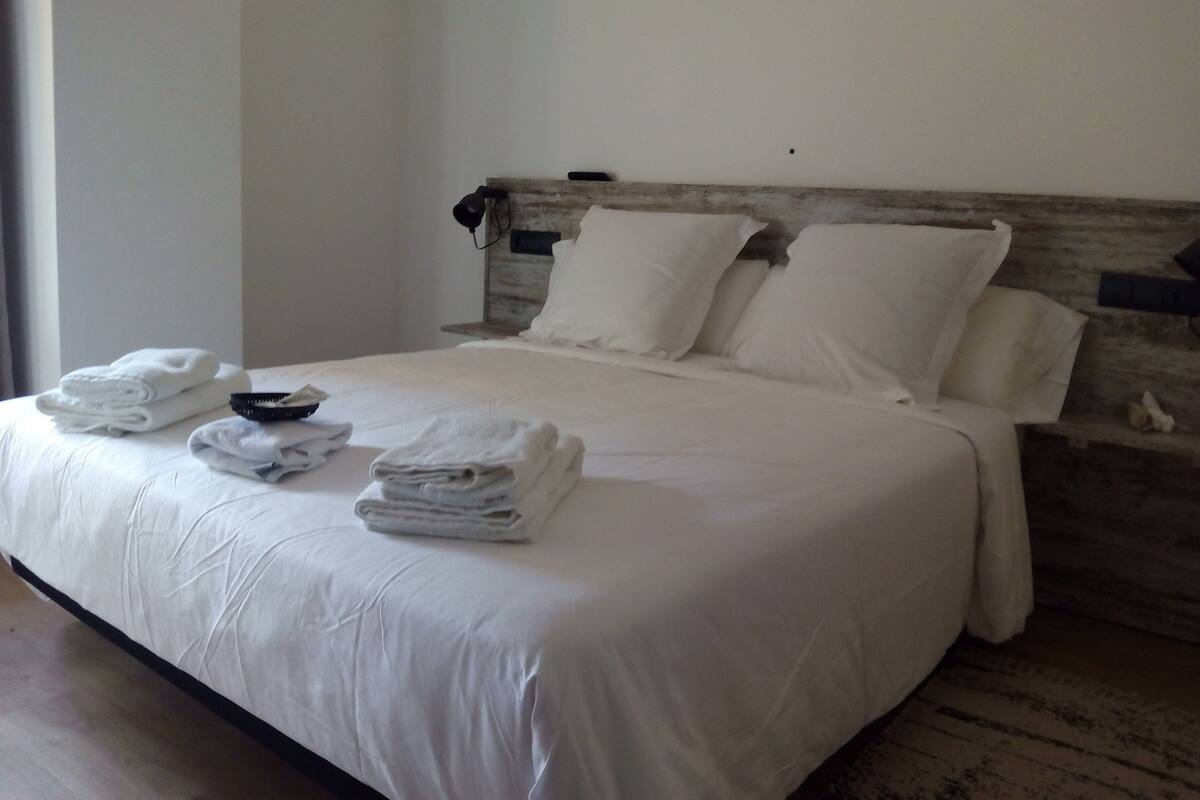 Baby-/barnesenge (tillægsgebyr), ekstra senge (tillægsgebyr)