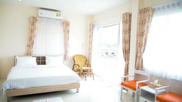 Three Bedrooms House | 3 bedrooms, free WiFi