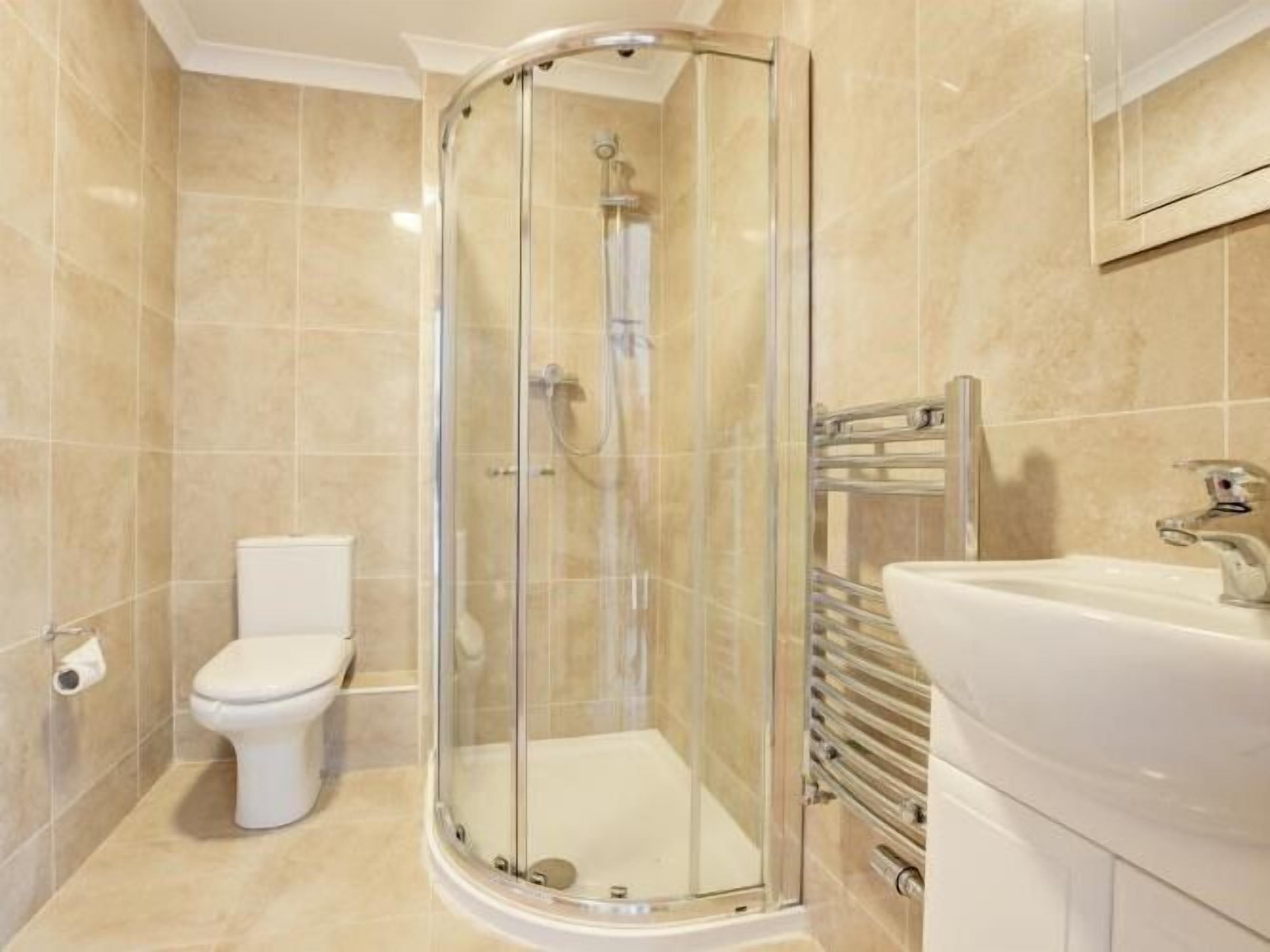 Cosy Dragon @Pembrokeshire