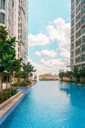 Kolam renang outdoor