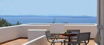 Melia Sol Art Studios