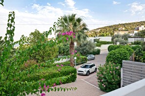 Ubetjent parkering (inkludert)