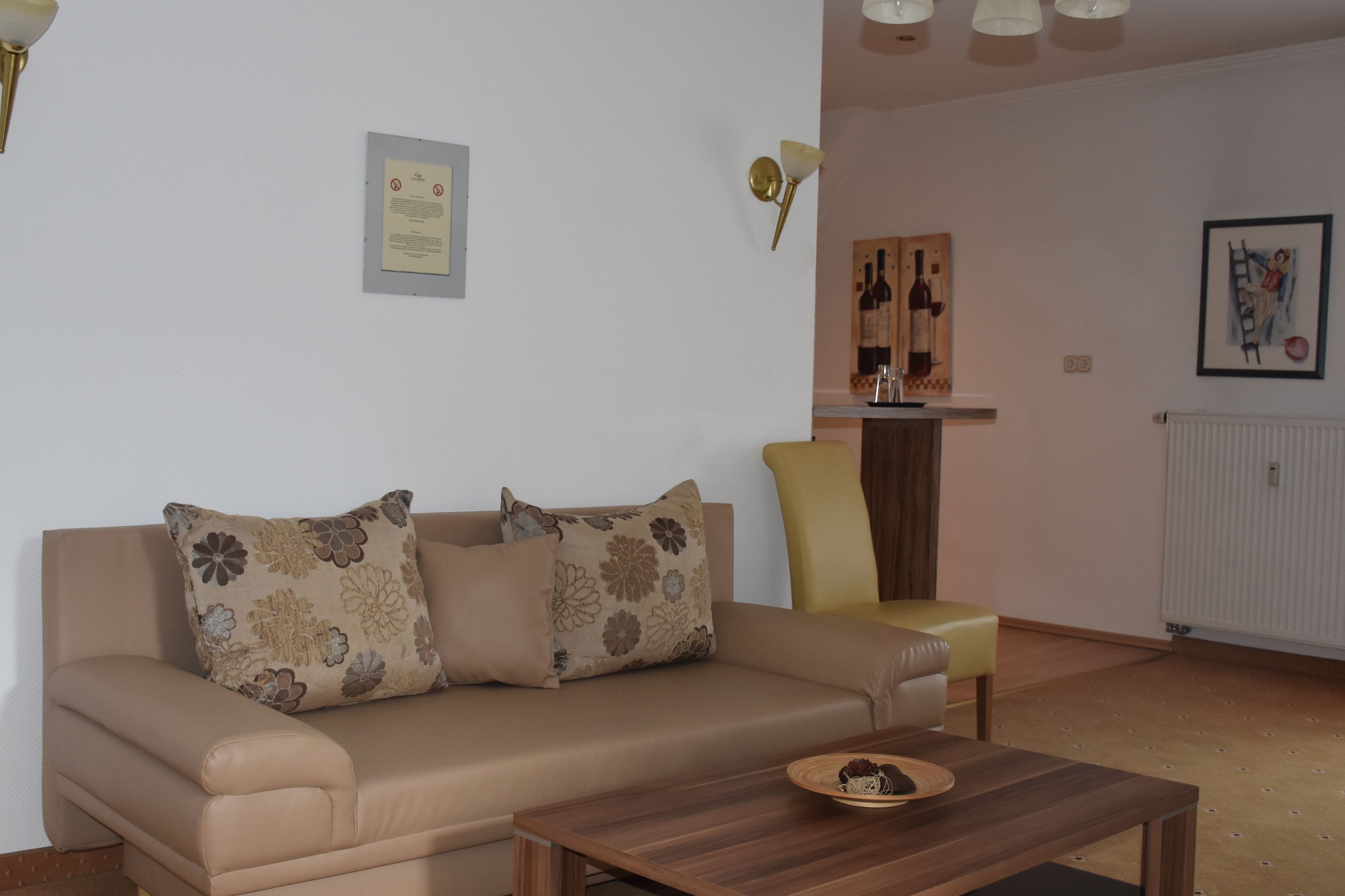 Comfort Apartment | Living area | Flat-screen TV