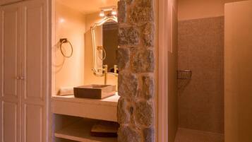 Douche, serviettes fournies