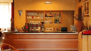 酒吧（店内）