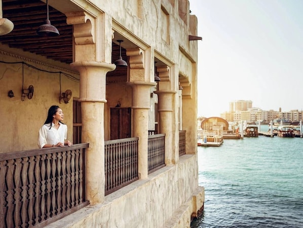 Shopping mall - Flora Inn Hotel Dubai Airport (Dubai)