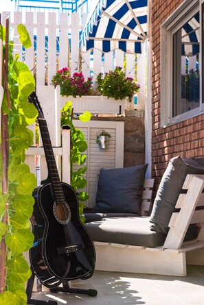 studio with private parking | Terrass/Patio