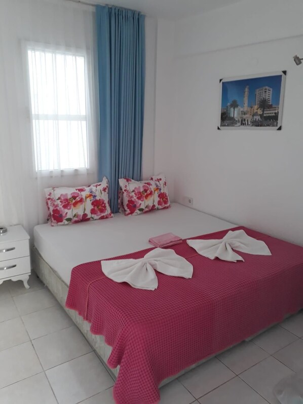 Free WiFi, bed sheets, wheelchair access