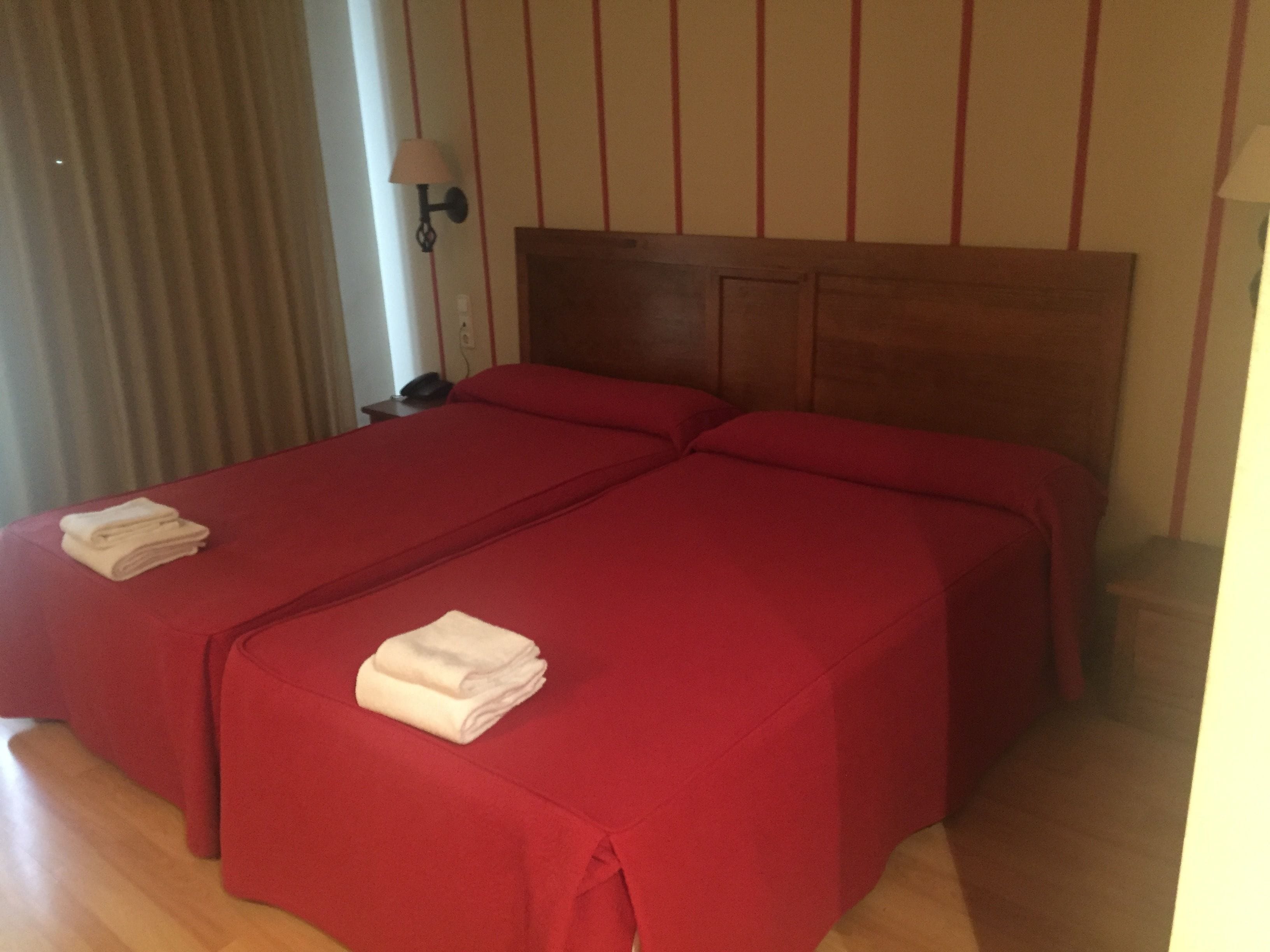 double or twin room, balcony | desk, iron/ironing board, free cots/infant beds, rollaway beds