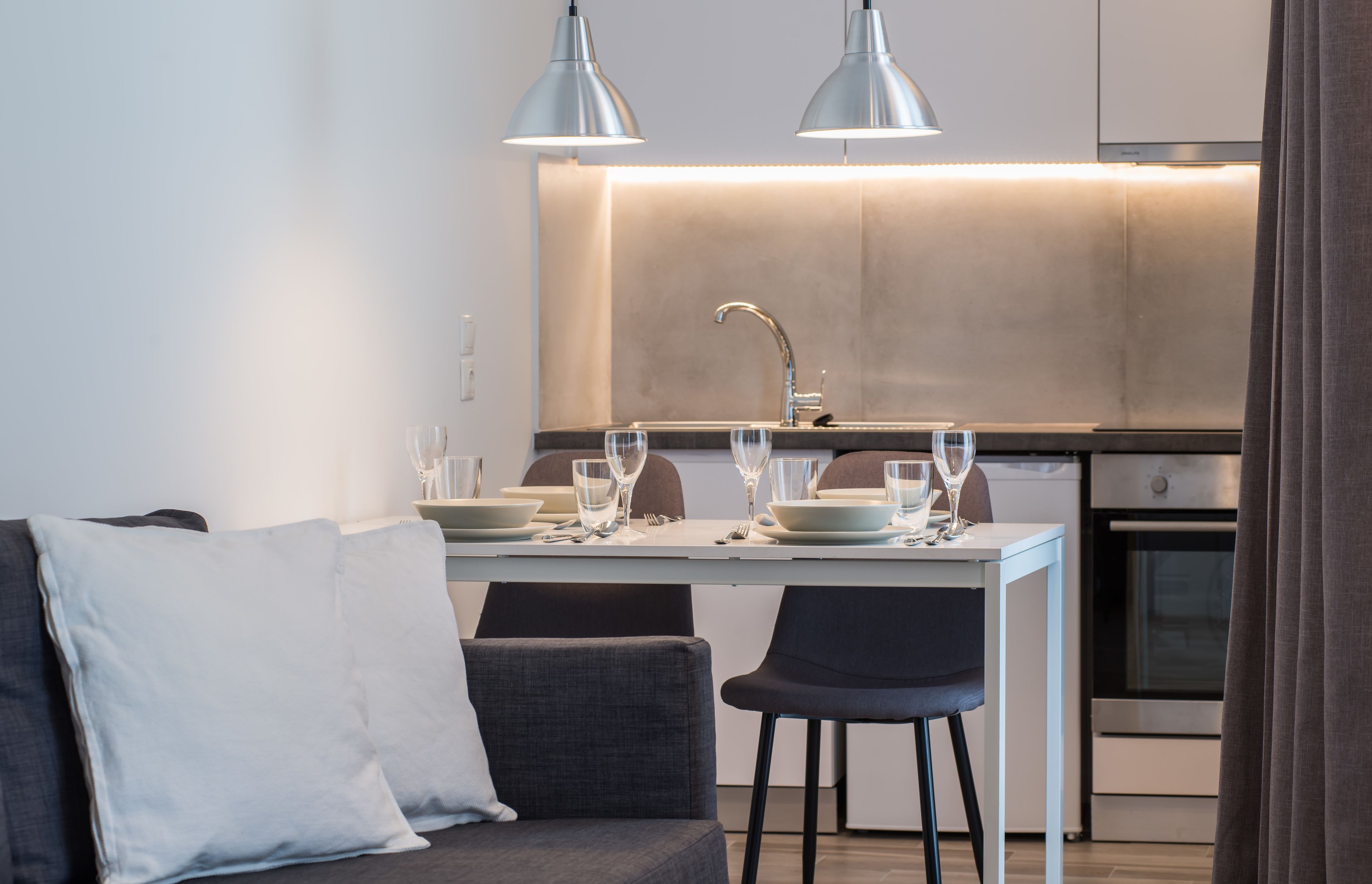 华丽公寓 | 私人厨房 | 冰箱、微波炉、炉灶、茶具/咖啡用具