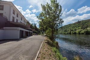 Exterior - Hotel Mandat (Hradištko)