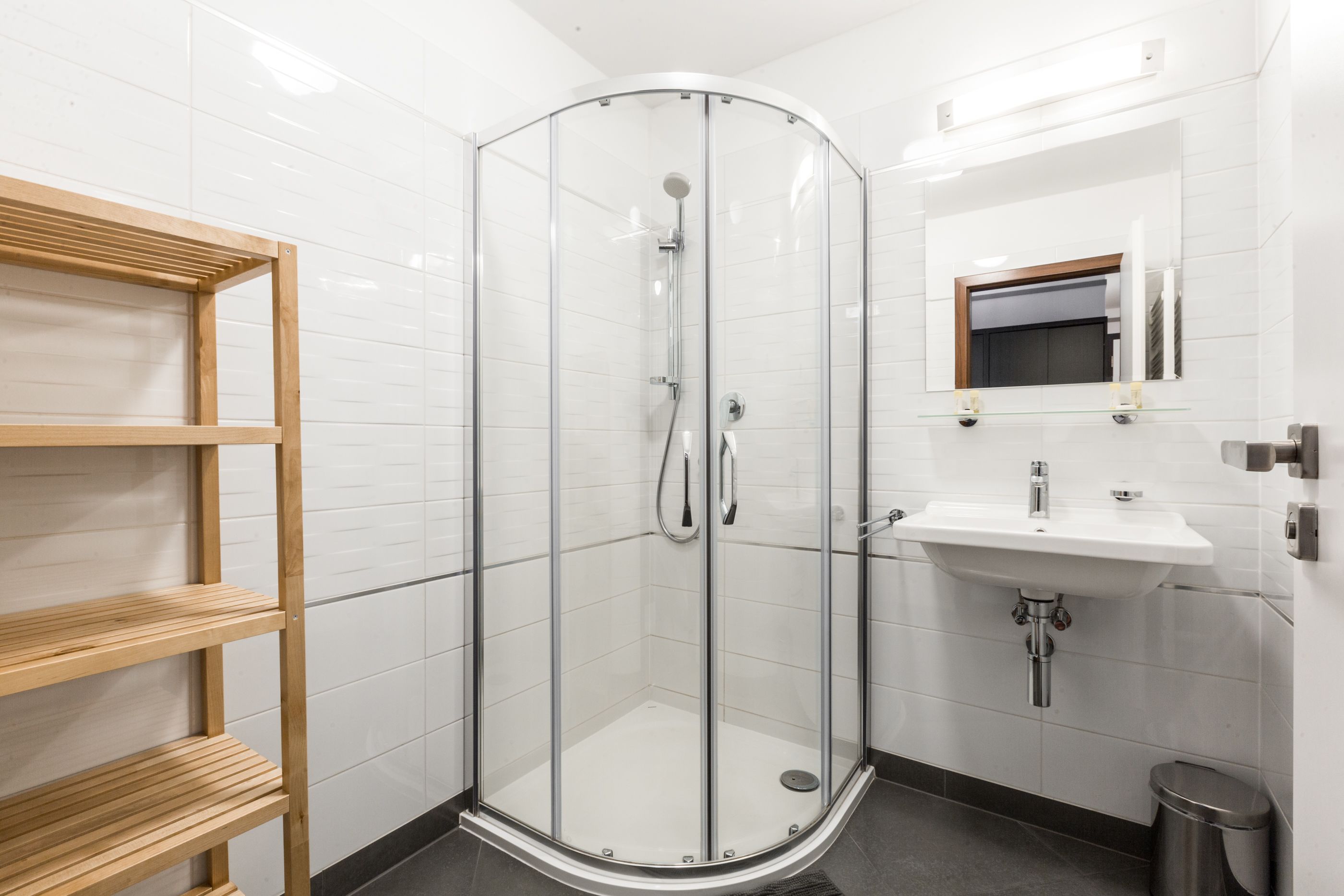 Deluxe Triple Room, 2 Bedrooms, Terrace, River View | Bathroom | Shower, free toiletries, hair dryer, towels