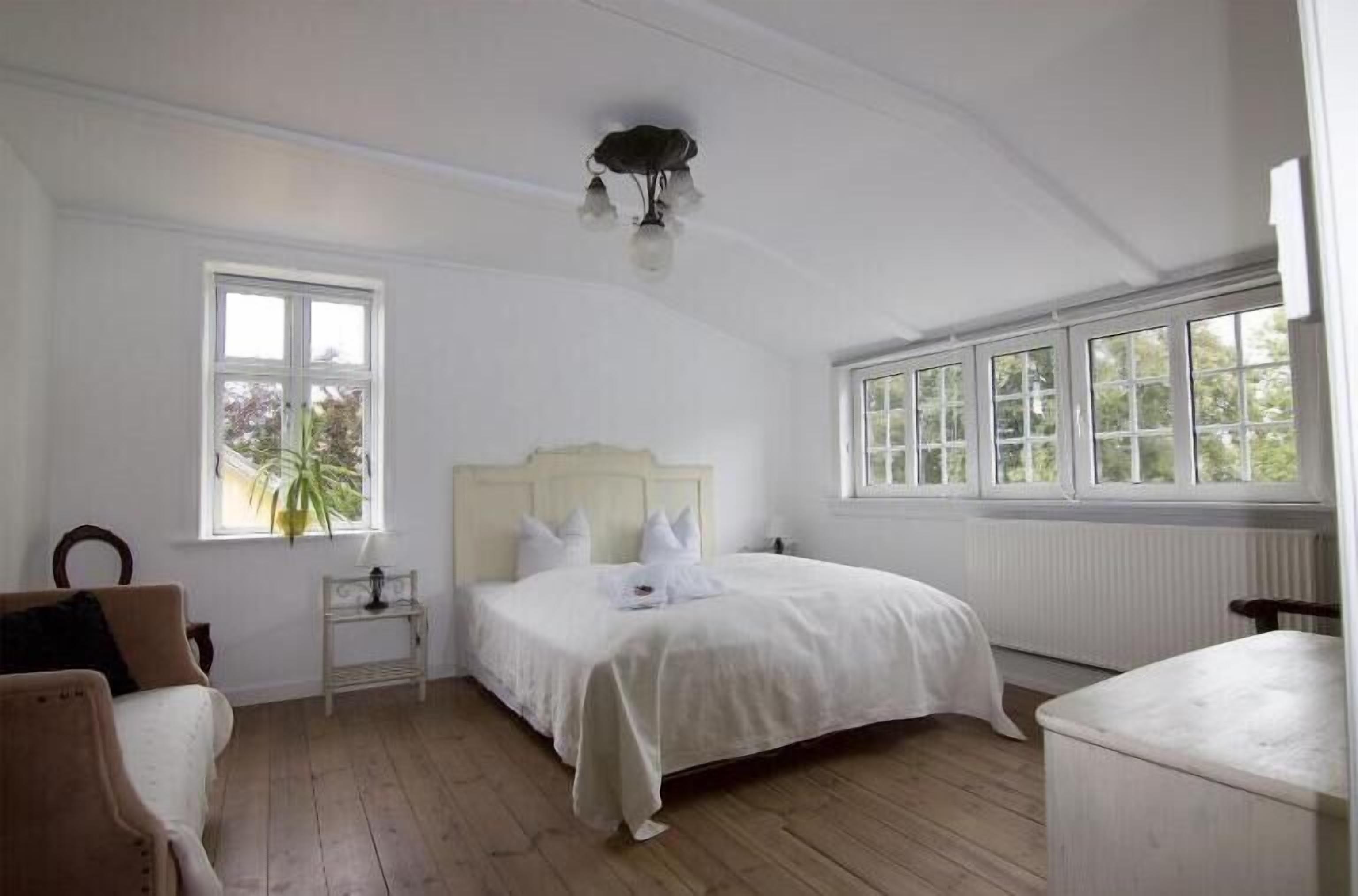 Minibar, blackout curtains, iron/ironing board, free WiFi