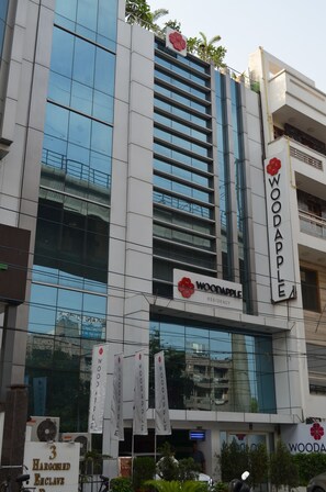 Interior entrance - Woodapple Residency (New Delhi)