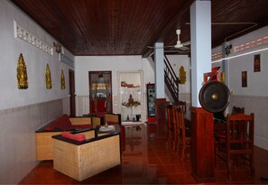 Lobby lounge - ManuelaEric Homestay (Siem Reap)