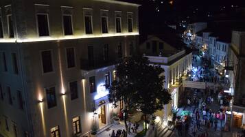 Fassade der Unterkunft – Abend/Nacht