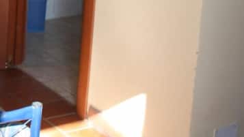 Doccia, set di cortesia gratuito, asciugacapelli, asciugamani