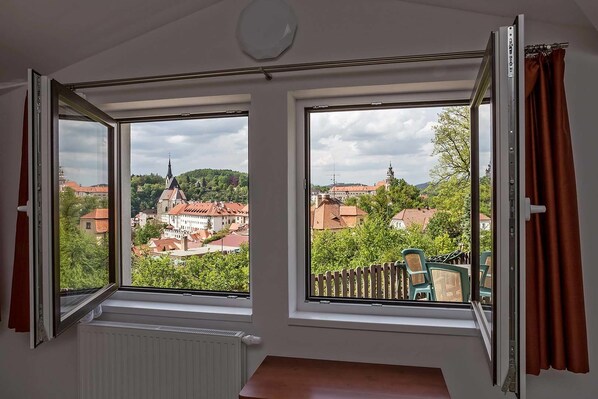 Suite estándar, 1 habitación | Vistas a la ciudad