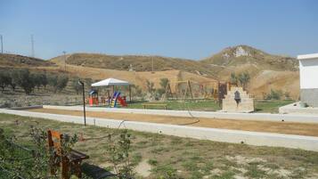 Children's play area - outdoor