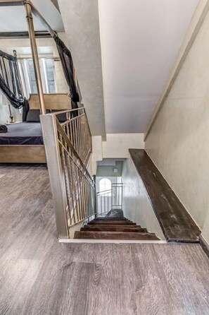 Appartamento | Bagno | Doccia, set di cortesia gratuito, asciugacapelli, asciugamani