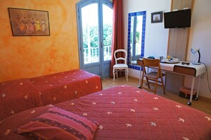 ห้องทริปเปิล | เครื่องนอนระดับพรีเมียม, ห้องพักตกแต่งอย่างมีเอกลักษณ์