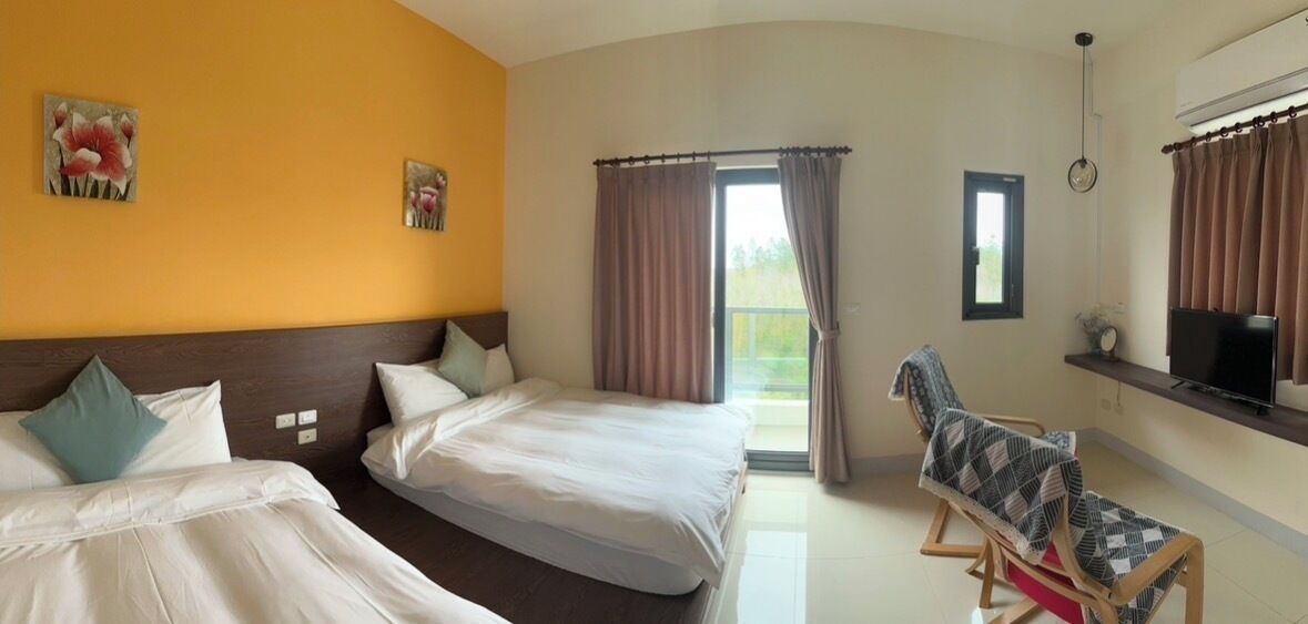 標準四人房 (此民宿僅收現金)	 | 1 多间卧室、高档床上用品、办公桌、折叠床/加床（额外收费）