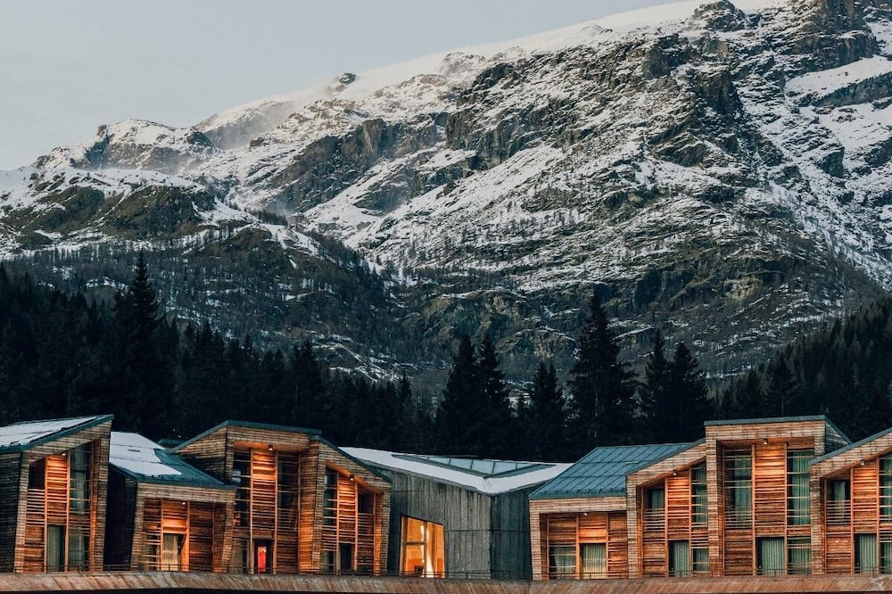 Aethos Monterosa