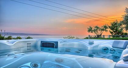 Villa Del Mare - mit neun Schlafzimmern, Pool, Whirlpool, Sauna, Spielplatz