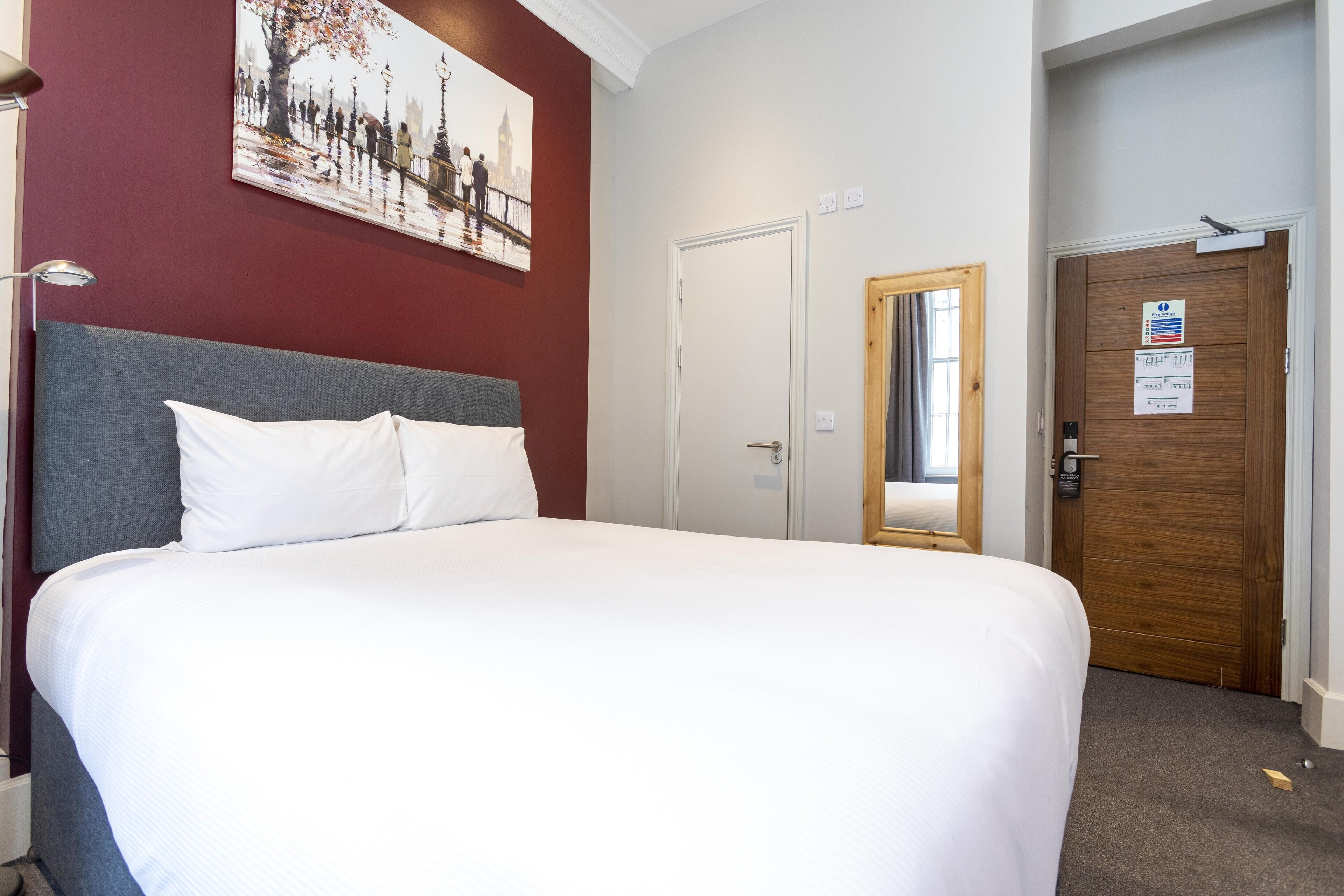 Photo - Royal Park Hotel