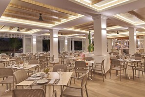 Restaurant - Bahia Principe Escape Aquamarine - Adults Only - All Inclusive (Punta Cana)