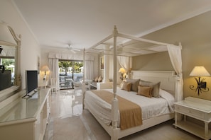 Free minibar items, in-room safe, desk, iron/ironing board - Bahia Principe Grand Aquamarine - Adults Only - All Inclusive (Punta Cana)