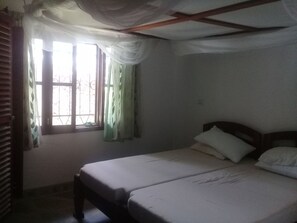 Deluxe Villa, 2 Bedrooms | 2 bedrooms, desk, free WiFi, bed sheets