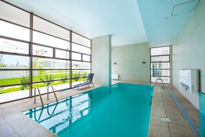 Indoor pool, outdoor pool - Kennedy Dream Apartments (Santiago)