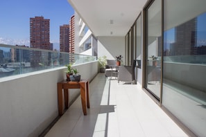 Standard Apartment, 2 Bedrooms, 2 Bathrooms | Frette Italian sheets, premium bedding, pillowtop beds