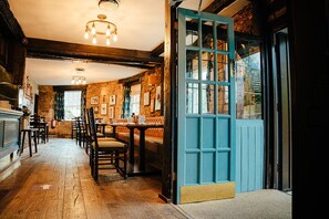 Reception - The Castle Inn (Chippenham)