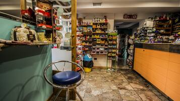 Bar (in der Unterkunft)