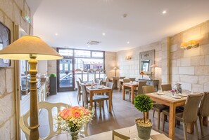 Daily buffet breakfast (EUR 11.50 per person)