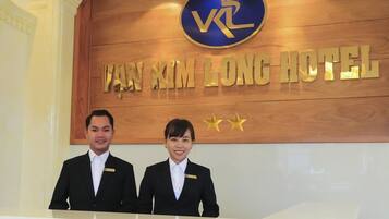 Check-in/check-out kiosk