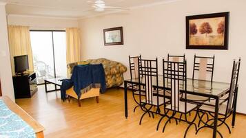 Télévision à écran plat