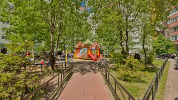 Außen-Kinderspielplatz