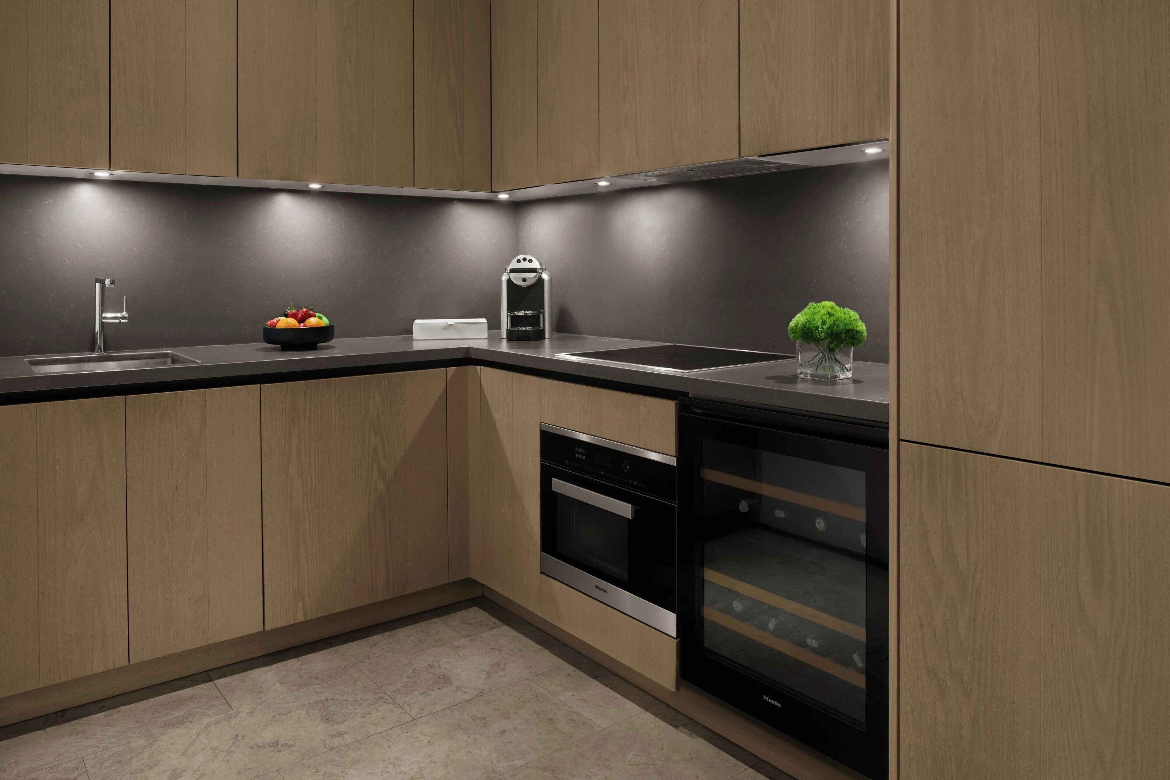 espresso maker, coffee/tea maker, electric kettle