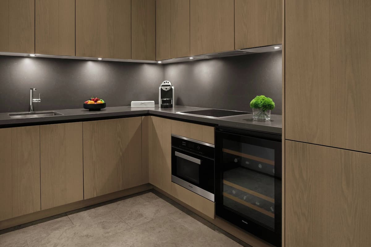 espresso maker, coffee/tea maker, electric kettle