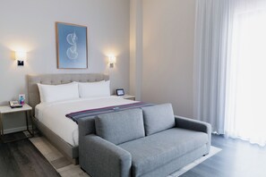 Suite, Balcony | Premium bedding, down comforters, Tempur-Pedic beds, minibar - Stanton House (El Paso)