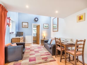 One Bedroom Lodge | Living room