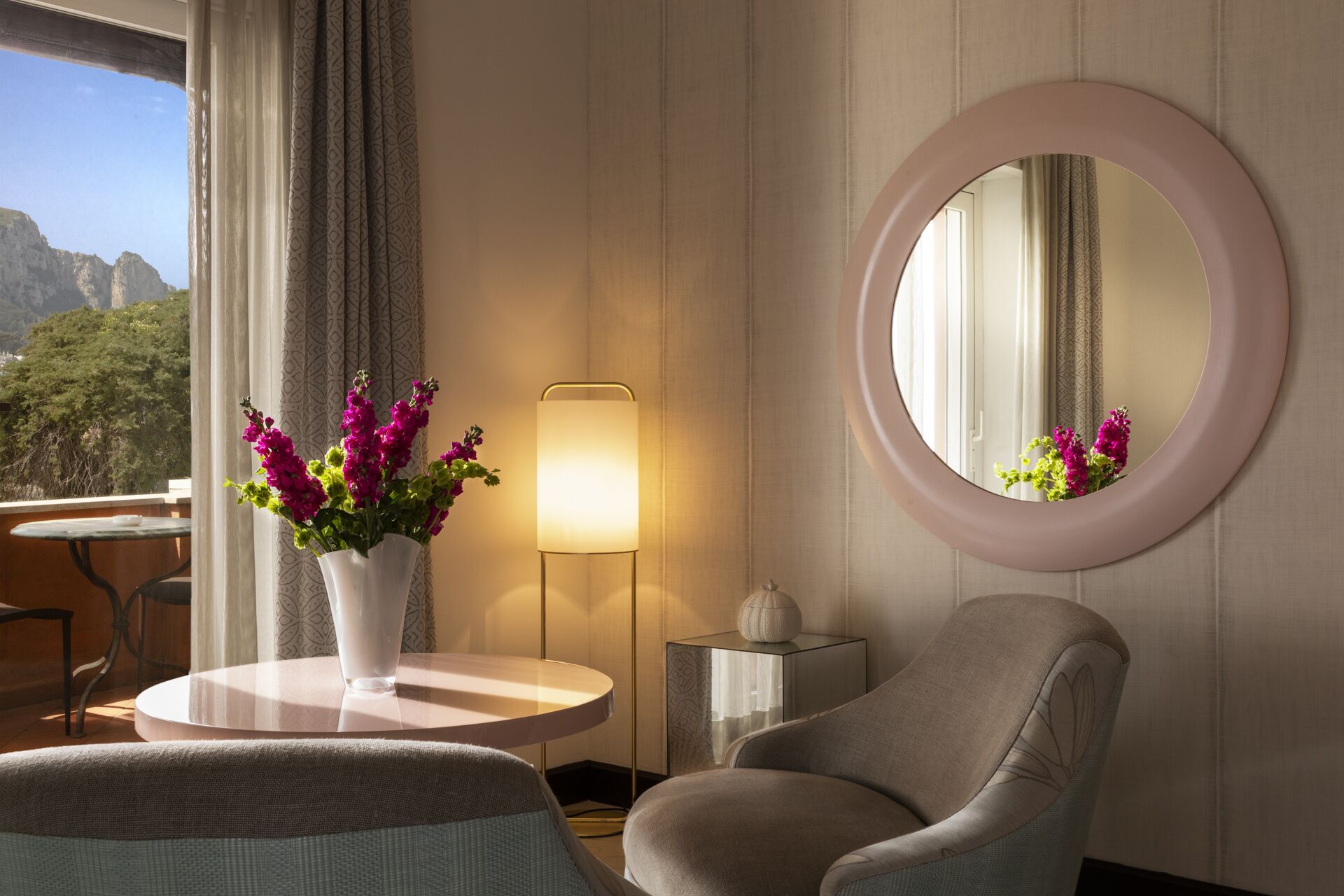 master deluxe room | 1 bedroom, premium bedding, down duvets, minibar