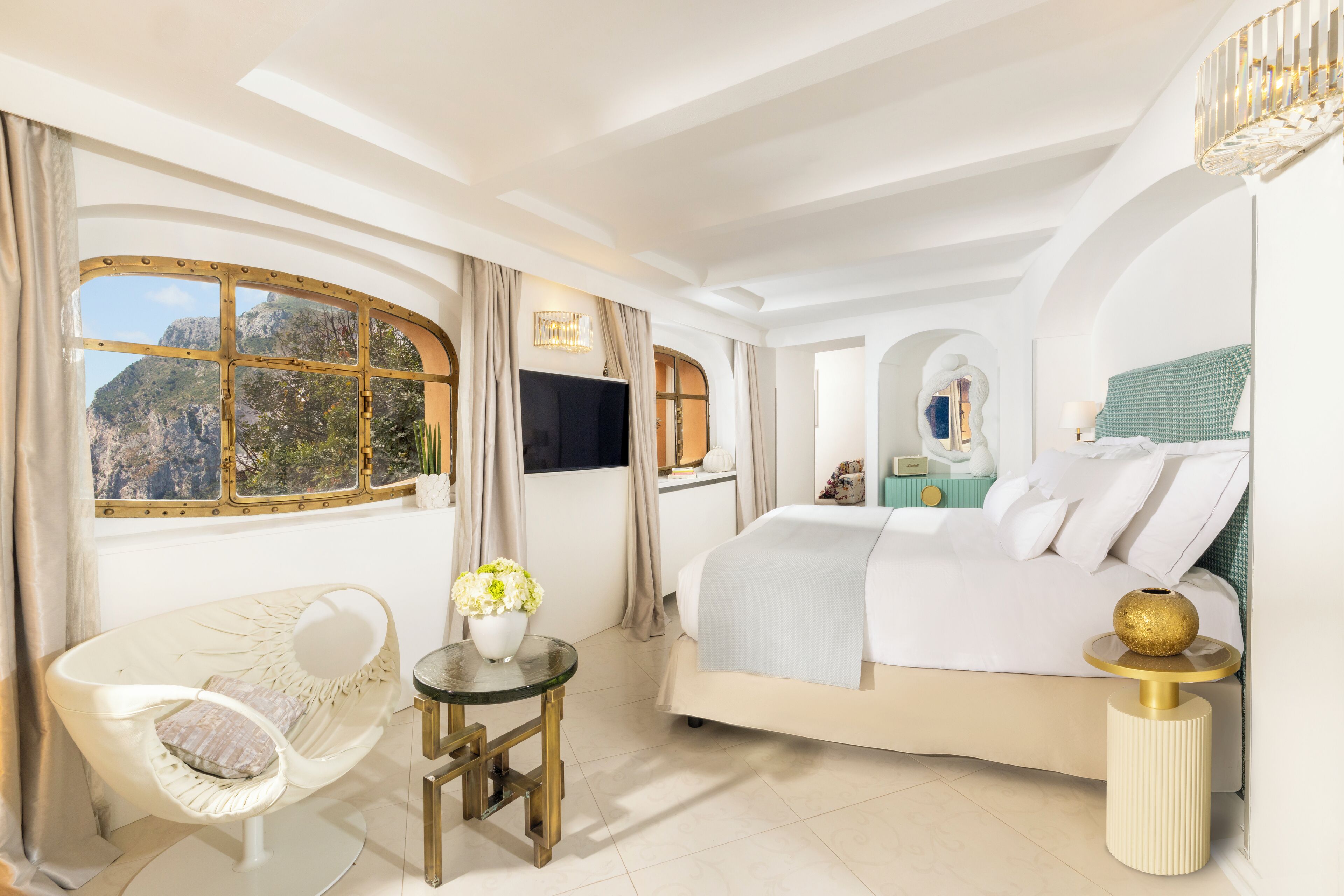 master deluxe room | 1 bedroom, premium bedding, down duvets, minibar