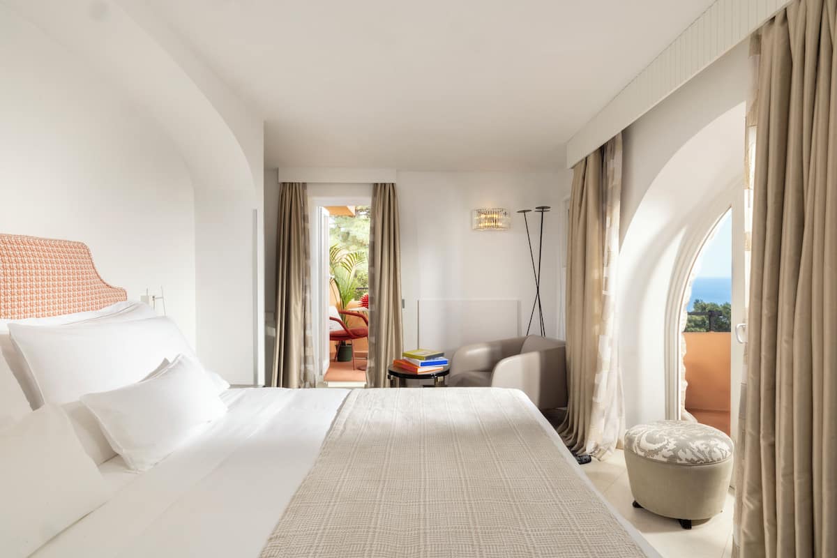 Deluxe Double or Twin Room, Balcony, Sea View | Premium bedding, down comforters, minibar, in-room safe