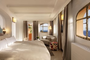 Master Deluxe Room
