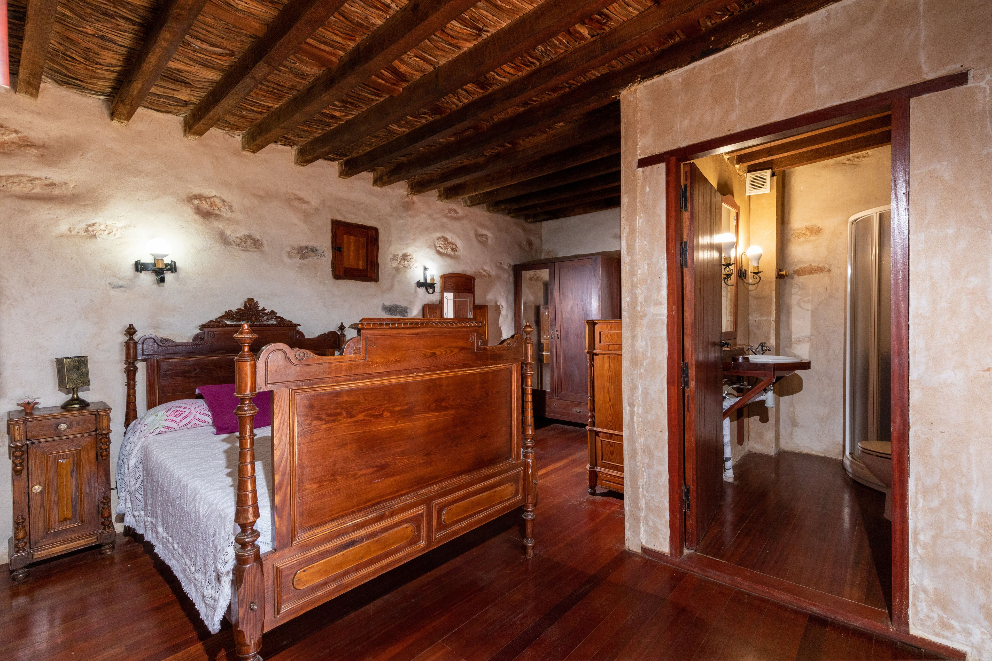 Cottage, 1 phòng ngủ (Amanay) | 1 phòng ngủ, bàn, phòng cách âm, giường gấp/giường phụ (phụ phí) 